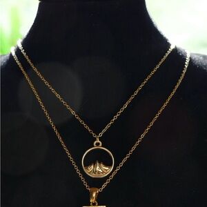 18k Gold Mountain Necklace